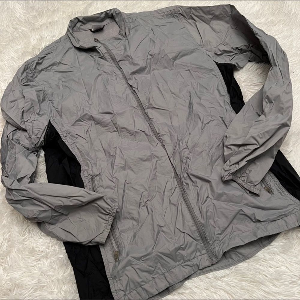 The north face mens packable jacket L